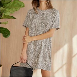 Jenni Kayne Leopard Print Round Neckline Shift Tee Mini Dress SIZE MED Vacation